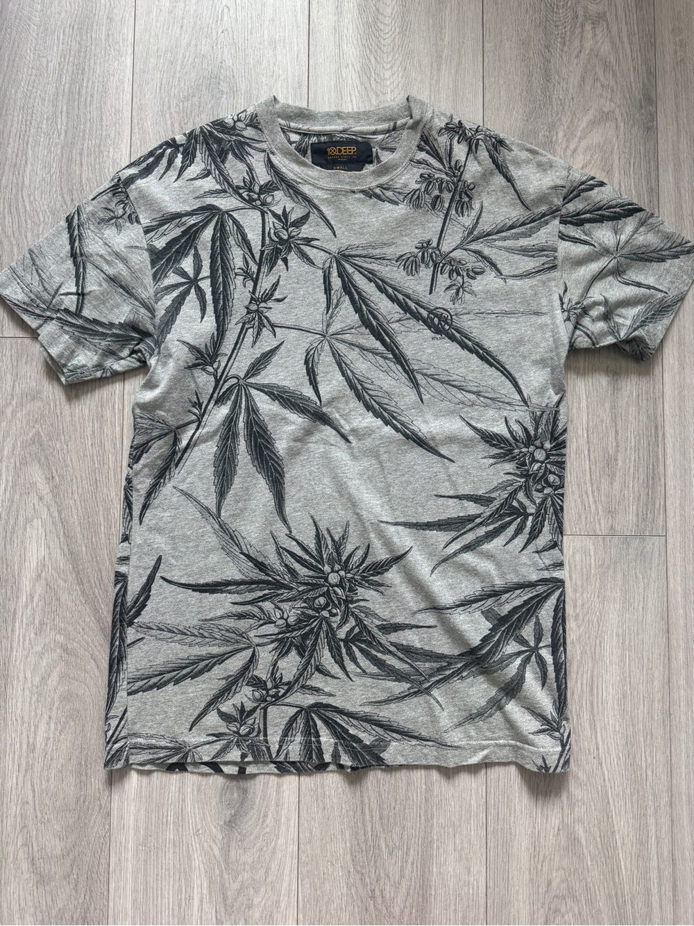 Mens 10 Deep All Over Plant Tshirt